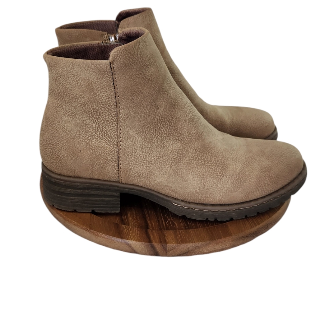 B.O.C. Born Concept Cyndie Ankle Booties. Size 6.5